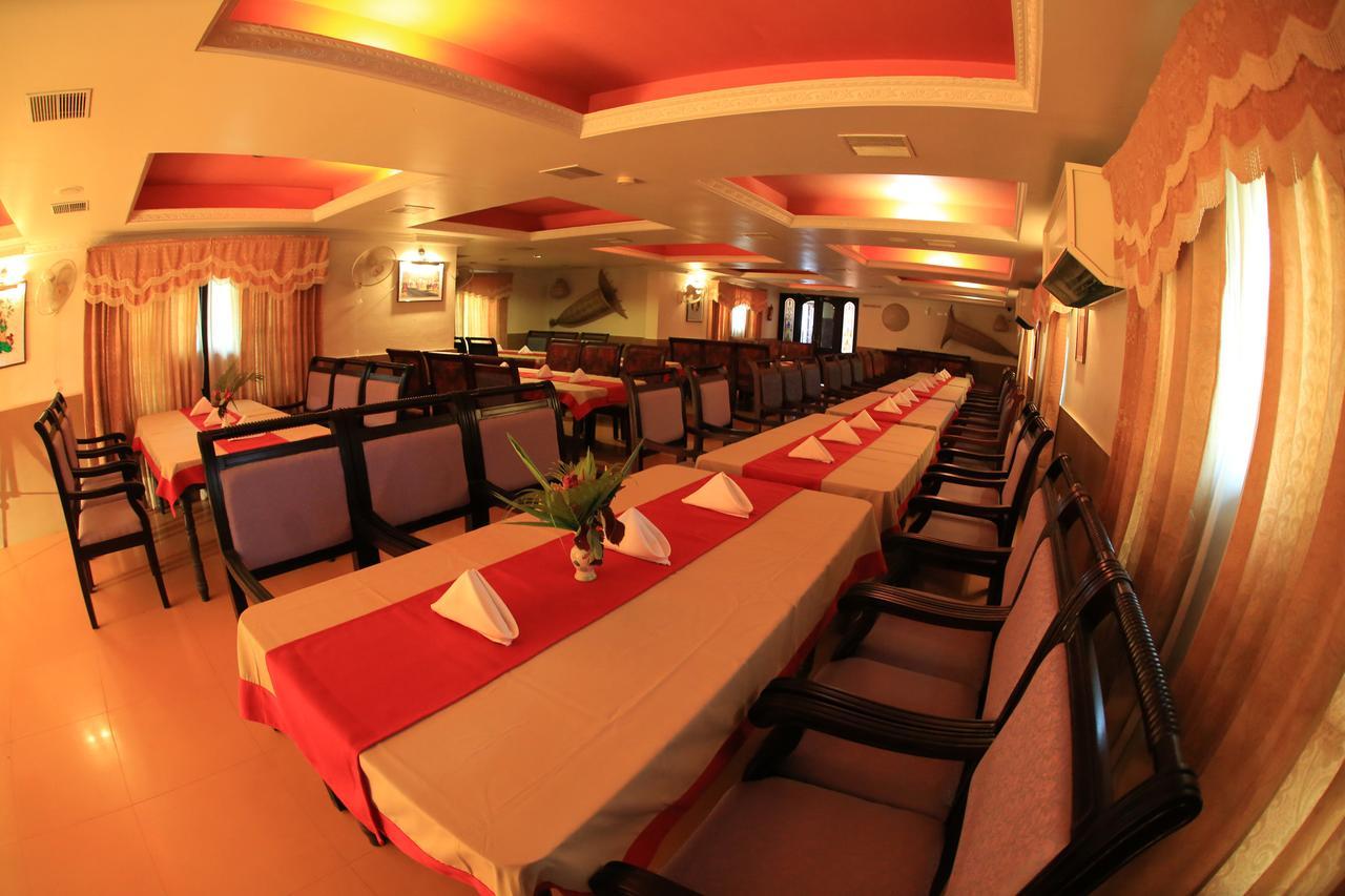 Capital O 46475 Gd International Redfort Hotel Nilambūr Zewnętrze zdjęcie